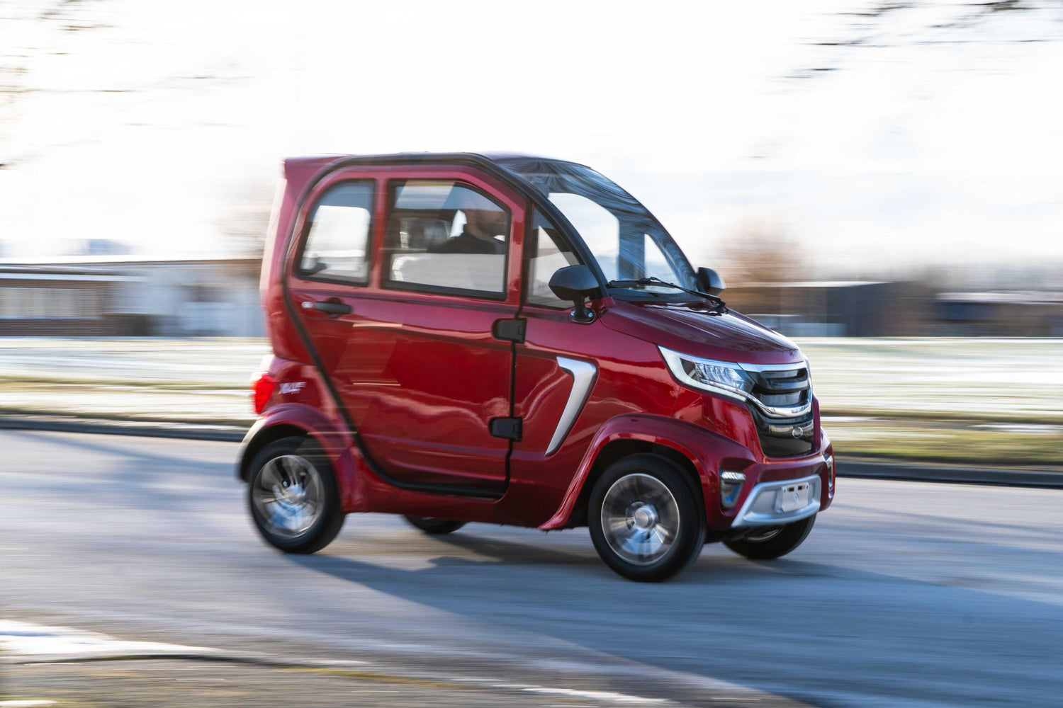 Röd körkortsfri elmopedbil - Eloped X4e