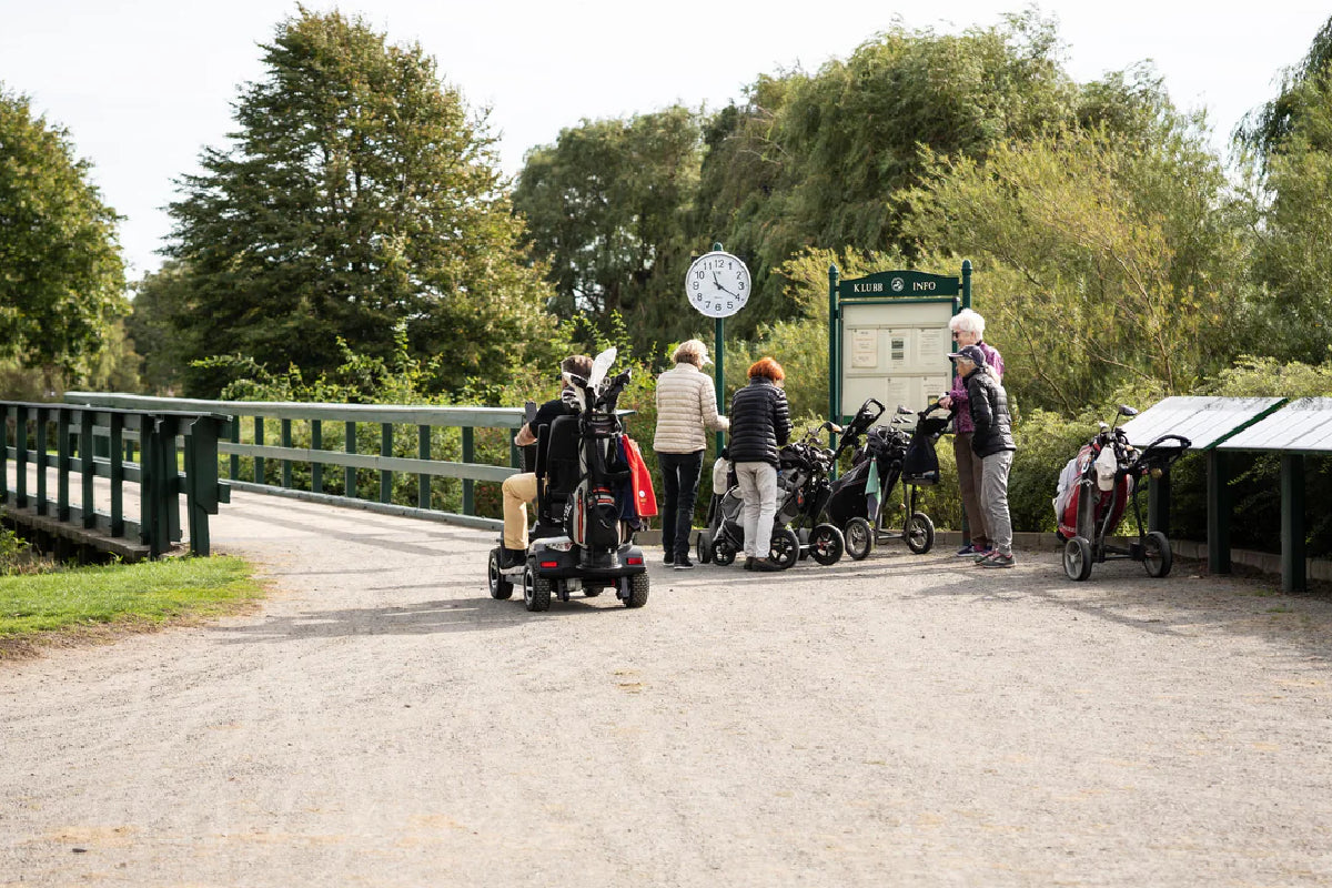 Behöver jag körkort för att köra lätta elfordon?